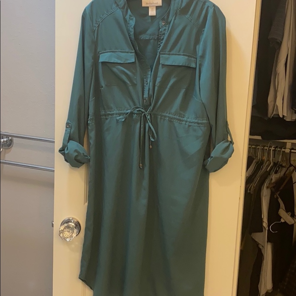 Green maternity dress